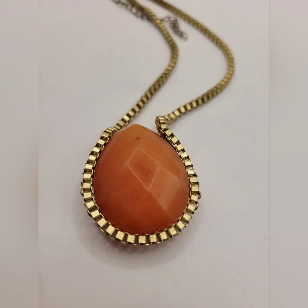 Beautiful Gold Plated Drop Gemstone Vintage Necklace
